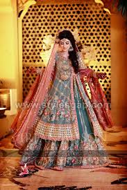 Mehndi dresses pakistani designers all the new variety pictures and information. 40 Best Designs Pakistani Latest Bridal Lehenga Collection 2021 22