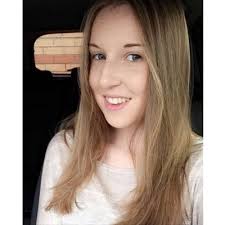 Elissa Cohen (@Liss794)