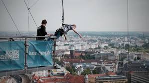 Experience the unique view over berlin! Liams Base Flying Park Inn Radisson At Alexanderplatz Aufnahme Von Base Flying Berlin Tripadvisor