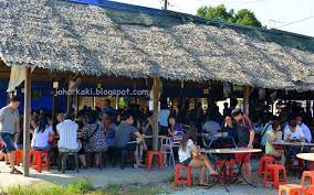 The original owner mr pang kow first started his business by selling bak kut teh using a tricycle pushcart in kampung kelantan, kota. Kota Tinggi Bak Kut Teh On The Way To Mersing å¼ºè®°è‚‰éª¨èŒ¶ Johor Johor Kaki Travels For Food