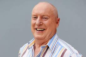 Home & Away turns 35, Ray Meagher signs new 5 year contract.