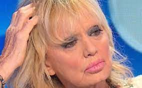 Pavone's career began in 1962 when she won the first edition of the festa degli sconosciuti (unknown performing artist contest), organized by famous. Very True The Poignant Confession Of Rita Pavone Newsy Today