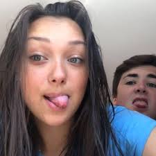 Hailey Everett (@HaileyEverett27)