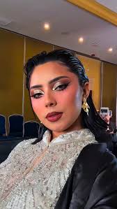 Siempre en constante aprendizaje 💄✨ Esta vez, por segunda ocasión, tuve el  honor de actualizarme con Saray Torres, una grande del maquillaje. ¡Gracias  por compartir tanto talento e inspiración! 🙌💖 #acrualizacion  #saraitorrestmakeup #maquillajedenovia