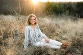 Dfw Fort Worth Aledo Granbury Senior Photographer Senior Photography Best Senior Portrait Ide Senior Pictures Girl Poses Girl Senior Pictures Senior Girl Poses