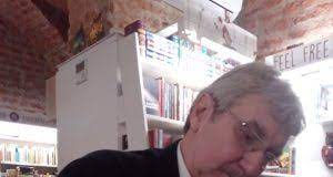 Radu ciobotea, născut la 1 iulie 1960, în dej, avea două doctorate în literatură comparată, unul în românia, altul în franța. Elkgultrf Vzgm