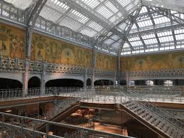 Shop at samaritaine for the latest designer fashion, shoes, handbags & beauty. La Samaritaine Proposera Un Espace Beaute De