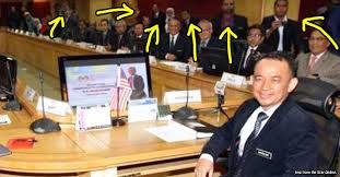 Uncle ini guru kelas memandu, namun. Education Minister Dr Maszlee Has 10 Special Officers Actually Why Does He Need So Many