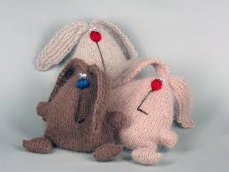 что можно связать крючком в подарок на 8 марта Zajcy Vyazanye K Prazdniku 8 Marta Vyazanye Podarki Vyazanye Kukly Milye Igrushki Kryuchkom