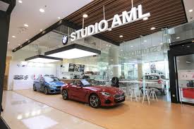 Mal buka hingga jam 10 malam selama nataru, ini ketentuannya ; Bmw Studio Aml Di Mal Aeon Sentul Tak Cuma Pajang Mobil Ada Kafenya Gridoto Com