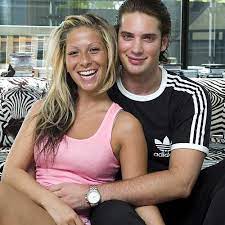 Groupies bleiben nicht zum frühstück. Gulcans Traumhochzeit Nerv Nich Lackier Dir Die Nagel Der Spiegel