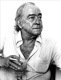 Escritor, letrista, diplomata, dramaturgo, crítico de cinema, o legado deixado pelo. Vinicius De Moraes