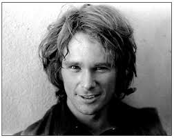 Shane Wallis was born