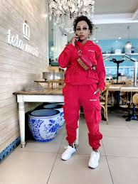 Khanyi mbau is a young and a talented actress. Khanyi Mbau On Twitter Still Fake