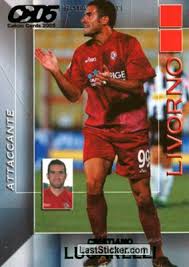 Era anche un buon rigorista,come dimostrano le 49 realizzazioni dal dischetto su 57 totali. Card 98 Cristiano Lucarelli Panini Calcio Cards 2004 2005 Laststicker Com