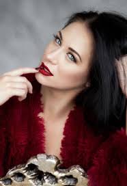 Екатерина волкова сейчас больше сосредоточена на бизнесе, чем на съемках в фильмах и. Pevica Katya Volkova Na Prazdnik Zakazat Pevicu Katyu Volkovu V Minske