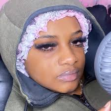 Volume set using 17 d & c curl 😍🥶. .link in bio 🗓‼️accepting new clients  💕 . . .  #minkmaster#704lashes#getminked#megavolume#hybirdminks#volumeminks#classicminks#charlottelashtech#lashboss#lashextentions#nclash#minkeyelashes#lashtech#lashesonlashes  ...