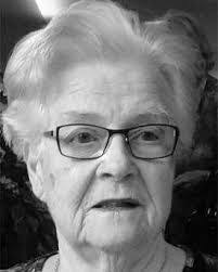 Heidi Brandenberger's Instagram, Twitter & Facebook