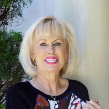 Helena Krol's Instagram, Twitter & Facebook