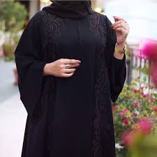 Repost Tiii600 With Instatoolsapp أريام عباية كولكشن جديد عبي نار وكمية جمال بتصاميمها فخامة أناقة ذرابة و ال Black Abaya Designs Fashion Abaya Fashion
