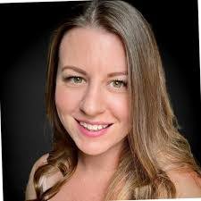 Patty Cary's Instagram, Twitter & Facebook