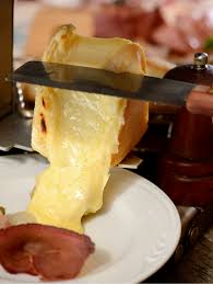 15 Bonnes Adresses Parisiennes Pour Les Fondu E S De Raclette Cuisson Pomme De Terre Raclette Fromage