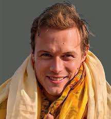 IF I,VE EVER MADE YOU SMILE CAN I GET A RED HEART 🤩❤️❤️