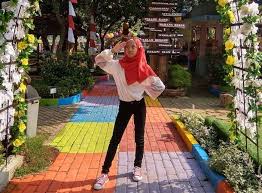 Taman Herbal Insani Kembali Ke Alam Dengan Riang Gembira Di 2020 Herbal Alam Taman