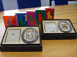 Kasut kulit /tie (khas untuk lelaki yang berkerja di pejabat 6. Tips Beli Hadiah Untuk Si Dia Lelaki