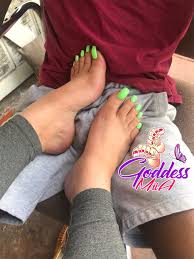 Goddess Miia - Foot Adoration, Foot Fetish Directory and Foot Fetish  Content Creator Index
