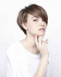 Oblíbené účesy pro ženy nové sezóny 2018: 400 Ucesy Pixie Ideas In 2021 Ucesy Pixie Ucesy Pixies