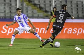 Pescara for the winner of the match, with a probability of 54%. Pescara Virtus Entella 2 2 Le Foto