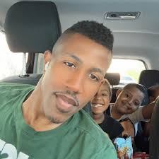 Crawford's defense and offense make him the greatest boxer