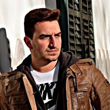 Manuel Murdock (@ManuMurdock)