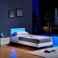 Für singles bietet die matratze 90x200 ausreichend platz. Led Bett Astro 90 X 200 Weiss