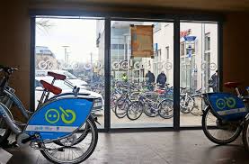 Leihfahrrader Im Strohgau E Bike Fur Den Heimweg Steht An Der Haltestelle Bereit Ludwigsburg Stuttgarter Nachrichten