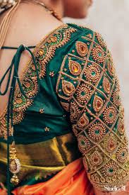 Elegant long sleeve blouse with round neck. Camicette Da Sposa Blouse Designs Indian Wedding Blouse Designs Saree Blouse Designs