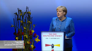 Bevor 1989 die mauer fiel und 1990 die wiedervereinigung deutschlands beschlossen wurde, gab es in der ddr revolutionsähnliche entwicklungen. Tag Der Deutschen Einheit 3 Oktober 2020 30 Jahre Deutsche Einheit