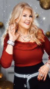 🎶 On the Tenth Day of Christmas, my dear fans gave to me…, 🎅 Christmas is  just TWO days away! Let’s keep the festive energy alive, here’s a fun video  from my Christmas photoshoot. Each image holds a ...