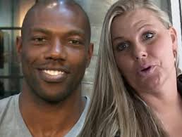 Fan spotted cleaning the gravestone of John Witherspoon 🕊️