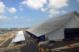 服務電話： 14 【1860】桃園機場－臺中 桃園機場第一航廈 到 國光客運臺中車站. è‡ºç£æ¡ƒåœ'åœ‹éš›æ©Ÿå ´ ä¸­æ­£åœ‹éš›æ©Ÿå ´ æ¡ƒåœ'æ™¯é»žçŽ©å…¨å°ç£æ—…éŠç¶²