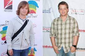 Hannah montana is an american teen sitcom that was created by michael poryes, rich correll, and barry o'brien, and aired on disney channel for four seasons between march 2006 and january 2011. Hannah Montana Cast Then And Now Photos Time