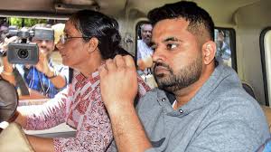 Hindistanda eski milletvekiline tecavüz suçundan müebbet cezası - Ekonomim