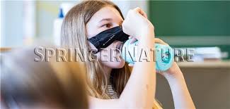 Wie sie die verschiedenen masken richtig tragen, nutzen und wiederverwenden können, lesen sie hier. Sars Cov 2 Und Schule Kinder Spielen Eine Rolle Aber Keine Grosse