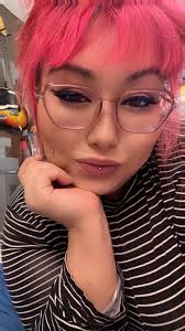 Henlo mumther… can please do my makeups? Thnx.