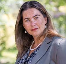 Una policía necesita estar legitimada para poder actuar incluso por  presencia