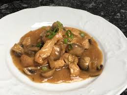 Rahmgeschnetzeltes Von Der Putenbrust Rezept Rezept Rahmgeschnetzeltes Putenbrust Rezepte Geschnetzeltes
