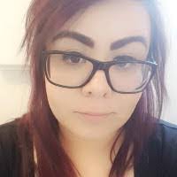 Linda Berlanga's Instagram, Twitter & Facebook