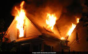 The signs are often, if not severe, very similar to those of other insect bites or skin irritations. Man Trying To Burn Spiders Sets House On Fire