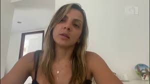 A doença de haff é uma doença rara que acontece de forma repentina e que é caracterizada pela ruptura das células musculares, o que leva ao aparecimento de alguns sinais e sintomas como dor e rigidez muscular, dormência, falta de ar e urina preta, semelhante à café. Gvzxis2rtw9v0m